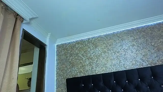 stella xue online show from 8, 11, 2025