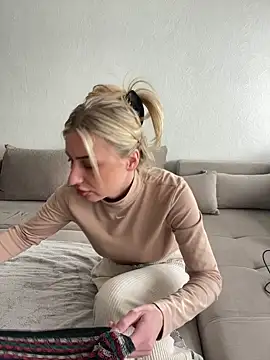 belle98 online show from 18, 3, 2025