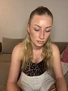 belle98 online show from 14, 11, 2025