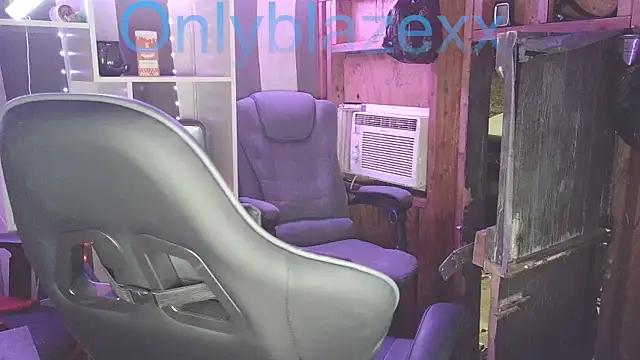 Snapshot of OnlyBlazexx chatting on 15, 1, 2026 OnlyBlazexx online show from 15, 1, 2026