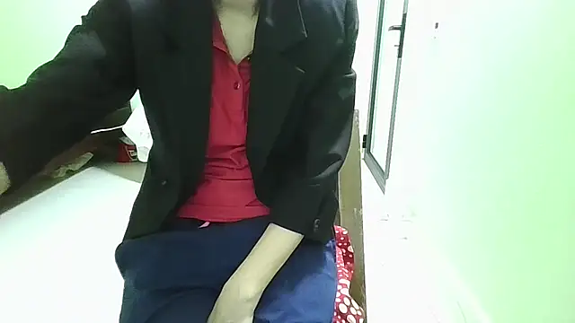 Luxcute286 online show from 24, 10, 2025