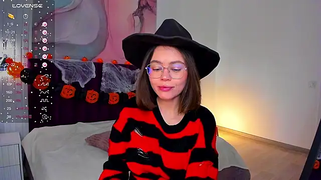 Snapshot of Kelly_Cuutie chatting on 29, 10, 2025 Kelly Cuutie online show from 29, 10, 2025