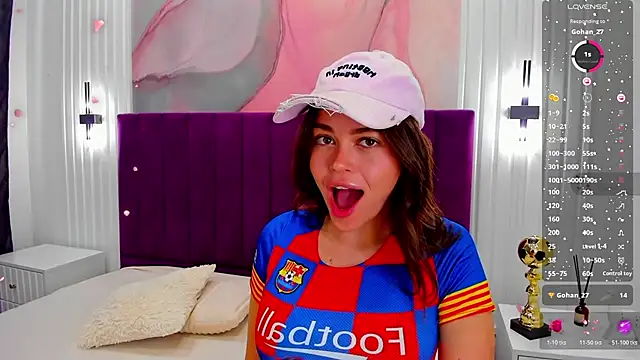 Kelly Cuutie online show from 20, 6, 2026