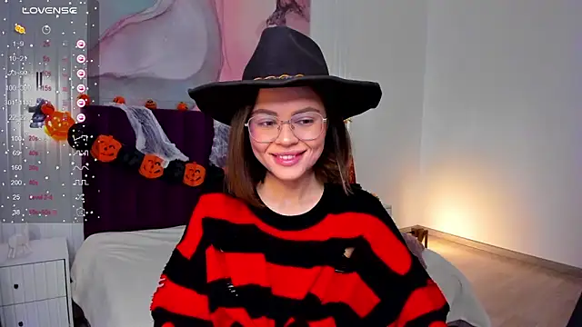 Snapshot of Kelly_Cuutie chatting on 25, 10, 2025 Kelly Cuutie online show from 25, 10, 2025