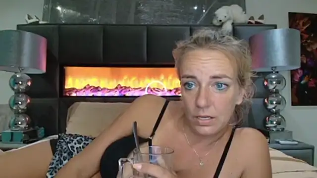 Snapshot of Wendysexyx chatting on 18, 6, 2026 Wendysexyx online show from 18, 6, 2026