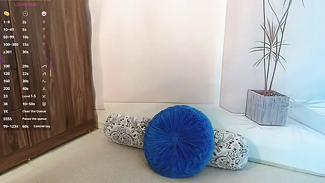 Baby Claraa online show from 15, 10, 2025