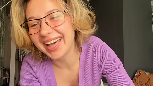 Lilith lutherlow online show from 31, 3, 2026