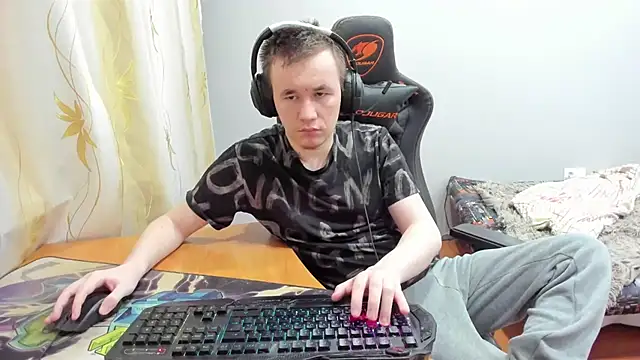 iliaskrislove online show from 5, 11, 2025