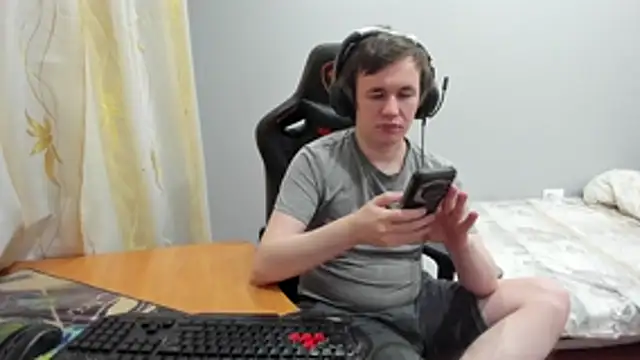 iliaskrislove online show from 10, 2, 2026