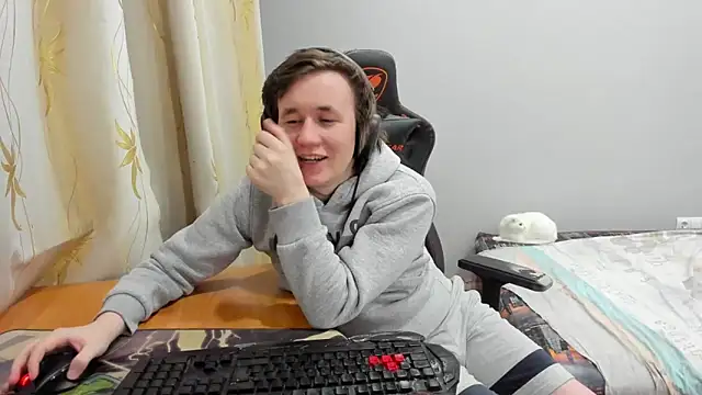 iliaskrislove online show from 19, 4, 2026