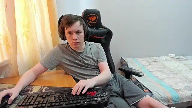 iliaskrislove online show from 10, 3, 2026