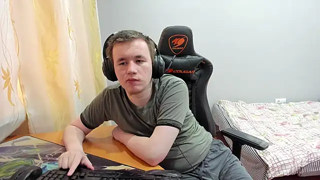 iliaskrislove online show from 3, 12, 2025