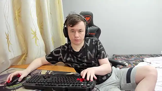 iliaskrislove online show from 13, 5, 2026