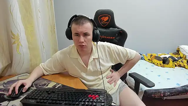 iliaskrislove online show from 4, 10, 2025