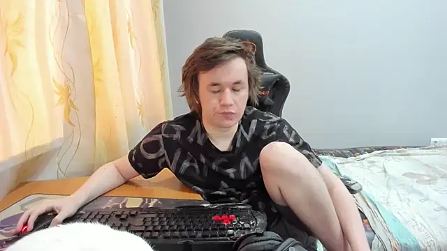 iliaskrislove online show from 14, 4, 2026