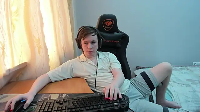 iliaskrislove online show from 20, 4, 2026