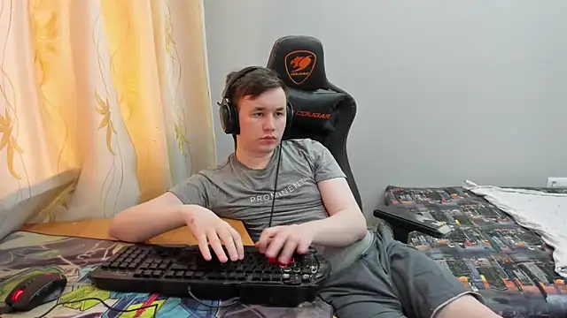 iliaskrislove online show from 15, 5, 2026