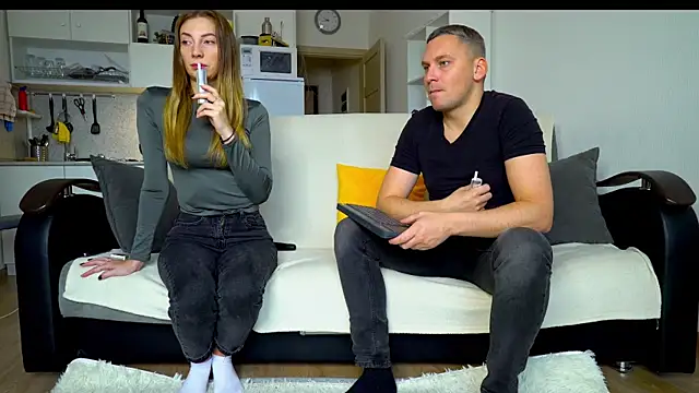 littlesweettifany online show from 14, 10, 2025