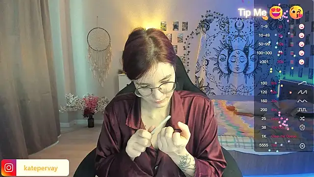 callmekatesmith online show from 14, 2, 2025