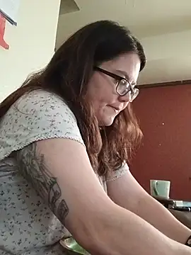 Snapshot of FreakNastyLacie chatting on 3, 6, 2026 FreakNastyLacie online show from 3, 6, 2026
