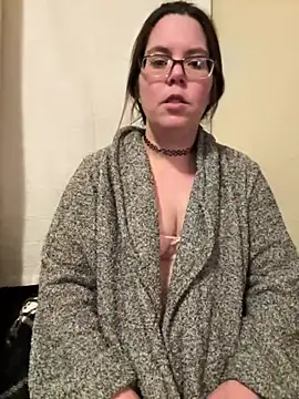 Snapshot of FreakNastyLacie chatting on 10, 3, 2025 FreakNastyLacie online show from 10, 3, 2025