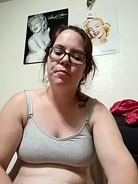 Snapshot of FreakNastyLacie chatting on 28, 7, 2026 FreakNastyLacie online show from 28, 7, 2026
