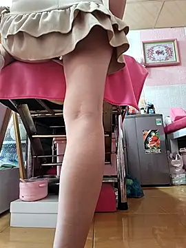 Yummy Girl0 online show from 22, 3, 2025