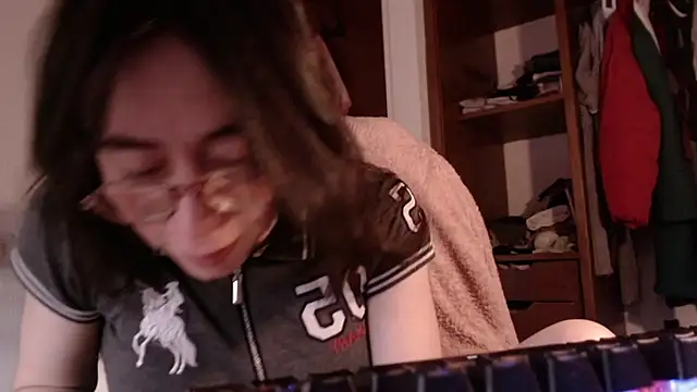 emily pearl  online show from 3, 12, 2025