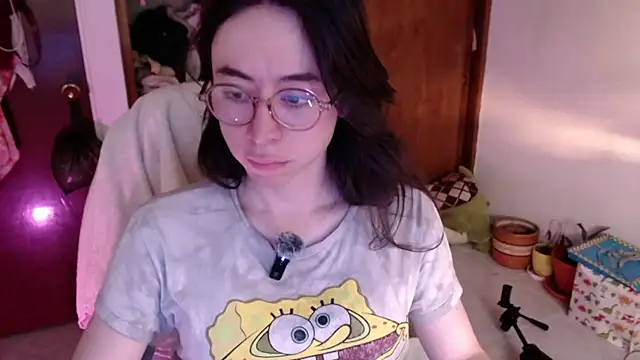 emily pearl  online show from 20, 10, 2025