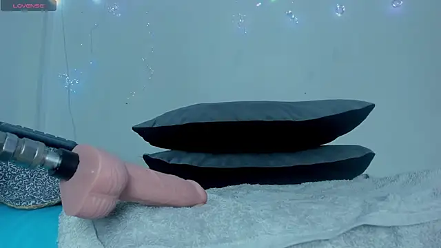 Veeronica Smith online show from 15, 12, 2025