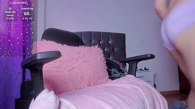 Snapshot of Veeronica_Smith chatting on 24, 9, 2025 Veeronica Smith online show from 24, 9, 2025