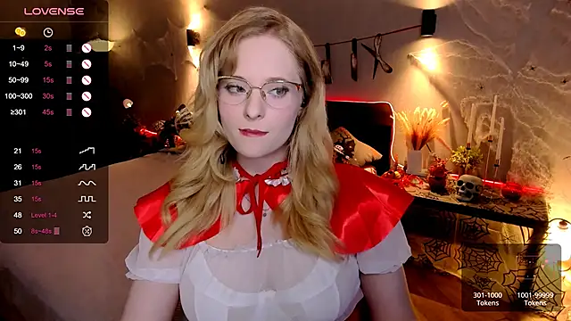 Aemilia  online show from 30, 10, 2025