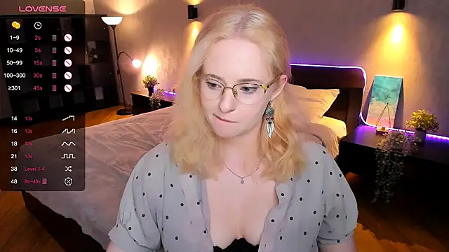 Aemilia  online show from 29, 1, 2025