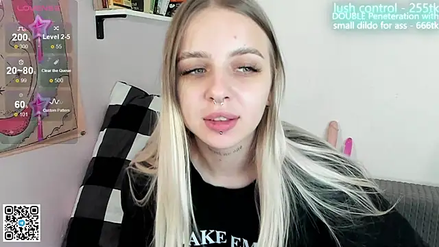 Alice Halle online show from 30, 10, 2025