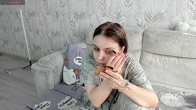 Alice Halle online show from 21, 3, 2026