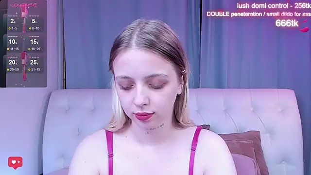 Alice Halle online show from 12, 10, 2025