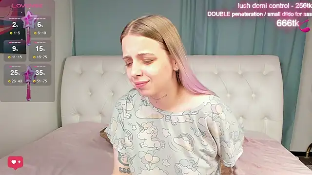 Alice Halle online show from 16, 10, 2025