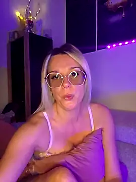 SpicyVicky online show from 13, 3, 2026