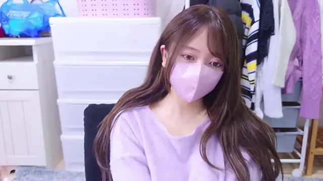 Snapshot of yuki-chi chatting on 5, 12, 2024 yuki-chi online show from 5, 12, 2024