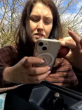 Linalicious online show from 24, 4, 2026