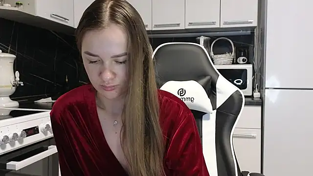 Strip-Lady online show from 13, 2, 2025