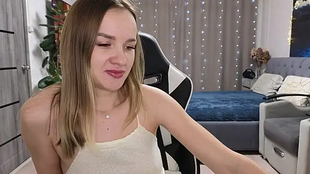 Strip-Lady online show from 11, 2, 2026