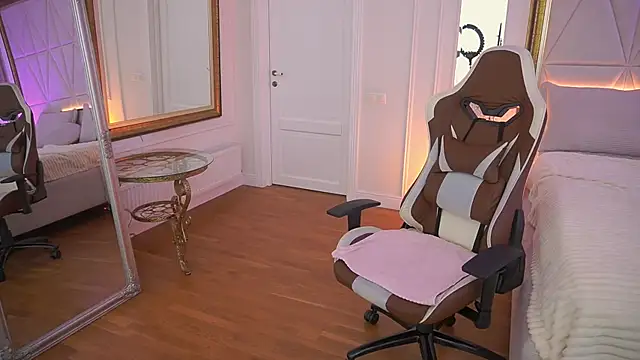 CozyMell online show from 24, 3, 2026