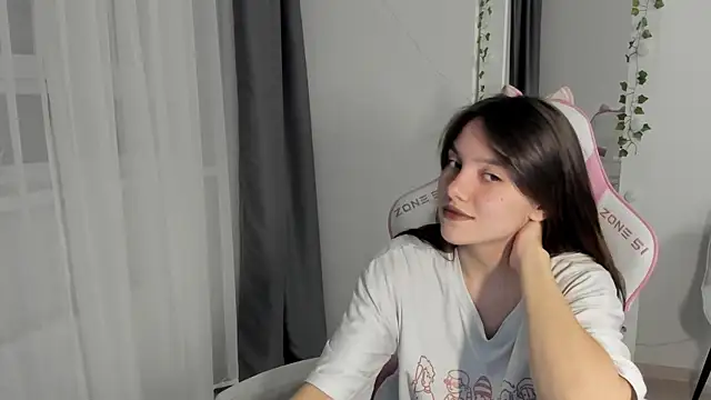 MashkaRay online show from 4, 12, 2025