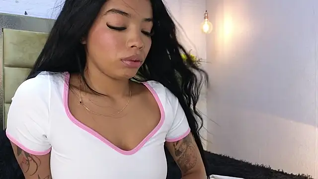 Snapshot of ximenawilliamss chatting on 3, 8, 2026 ximenawilliamss online show from 3, 8, 2026