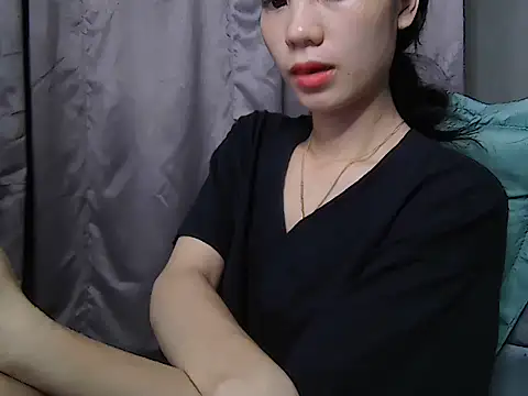 Snapshot of Ladygirrl22 chatting on 15, 10, 2025 Ladygirrl22 online show from 15, 10, 2025
