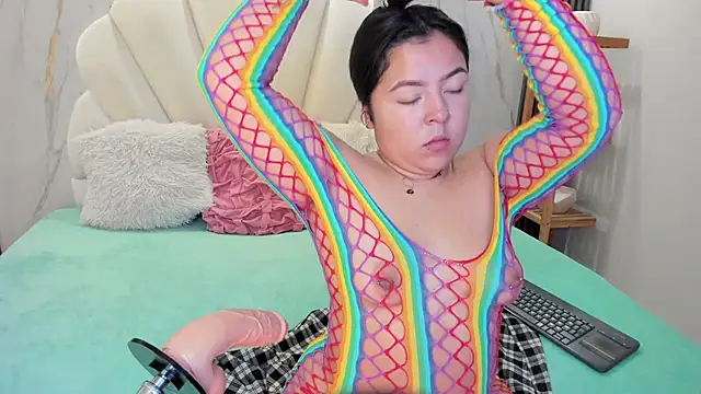 Barbara honey online show from 7, 11, 2025