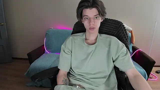 Liam sexy1 online show from 8, 2, 2025