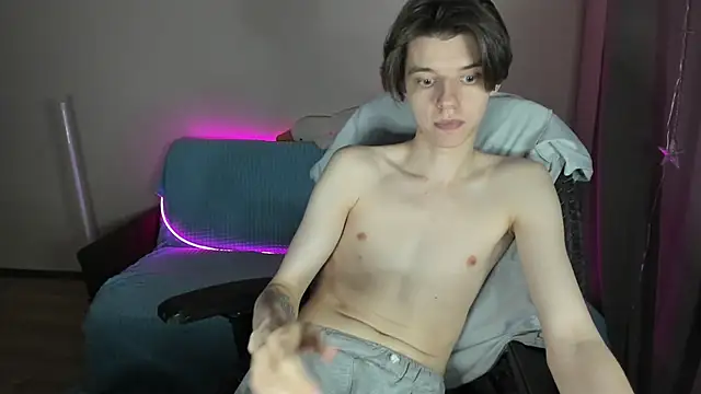 Liam sexy1 online show from 6, 3, 2025