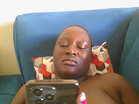 Snapshot of Heavy_ass chatting on 19, 10, 2025 Heavy ass online show from 19, 10, 2025